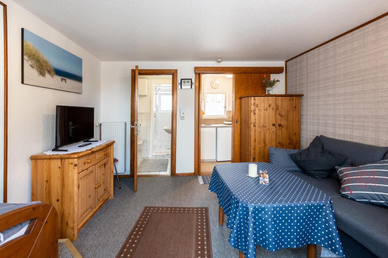 Ferienwohnung Von Postel Busumer Deichhausen Bagian luar foto
