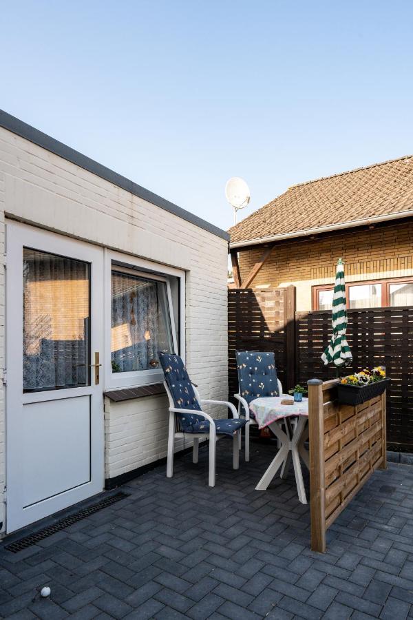 Ferienwohnung Von Postel Busumer Deichhausen Bagian luar foto